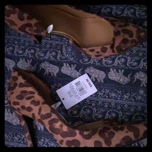 Leopard print pumps!